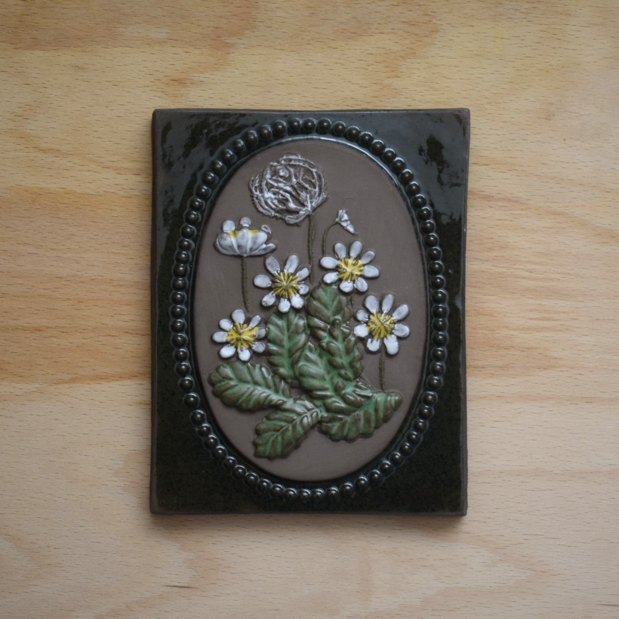 Jie Gantofta/ジィガントフタ●お花と蝶の陶板 スウェーデン製