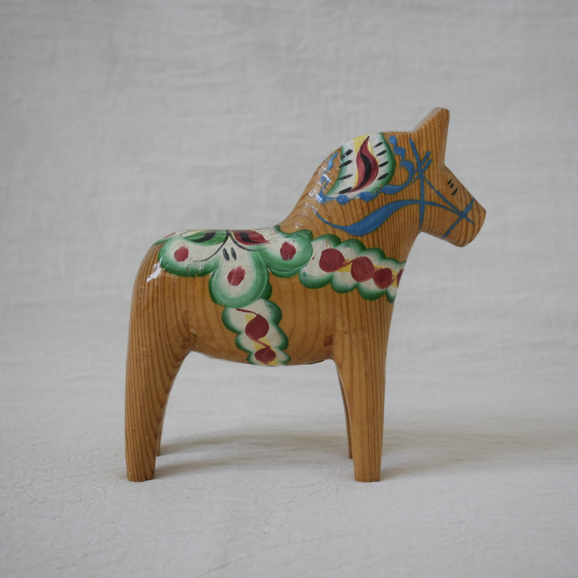 (英国)木製装飾馬の工芸品