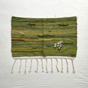 野原のタペストリー・刺繍 / 北欧テキスタイル・スウェーデン