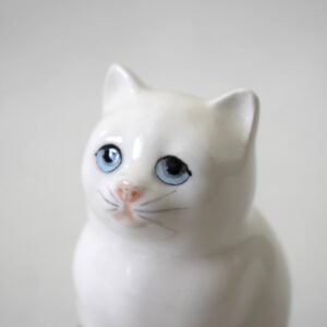 青い目の猫・黒いお立ち台付き / JAPAN×SWEDEN