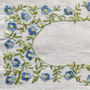 青い小花・刺繍 / 北欧テキスタイル・スウェーデン