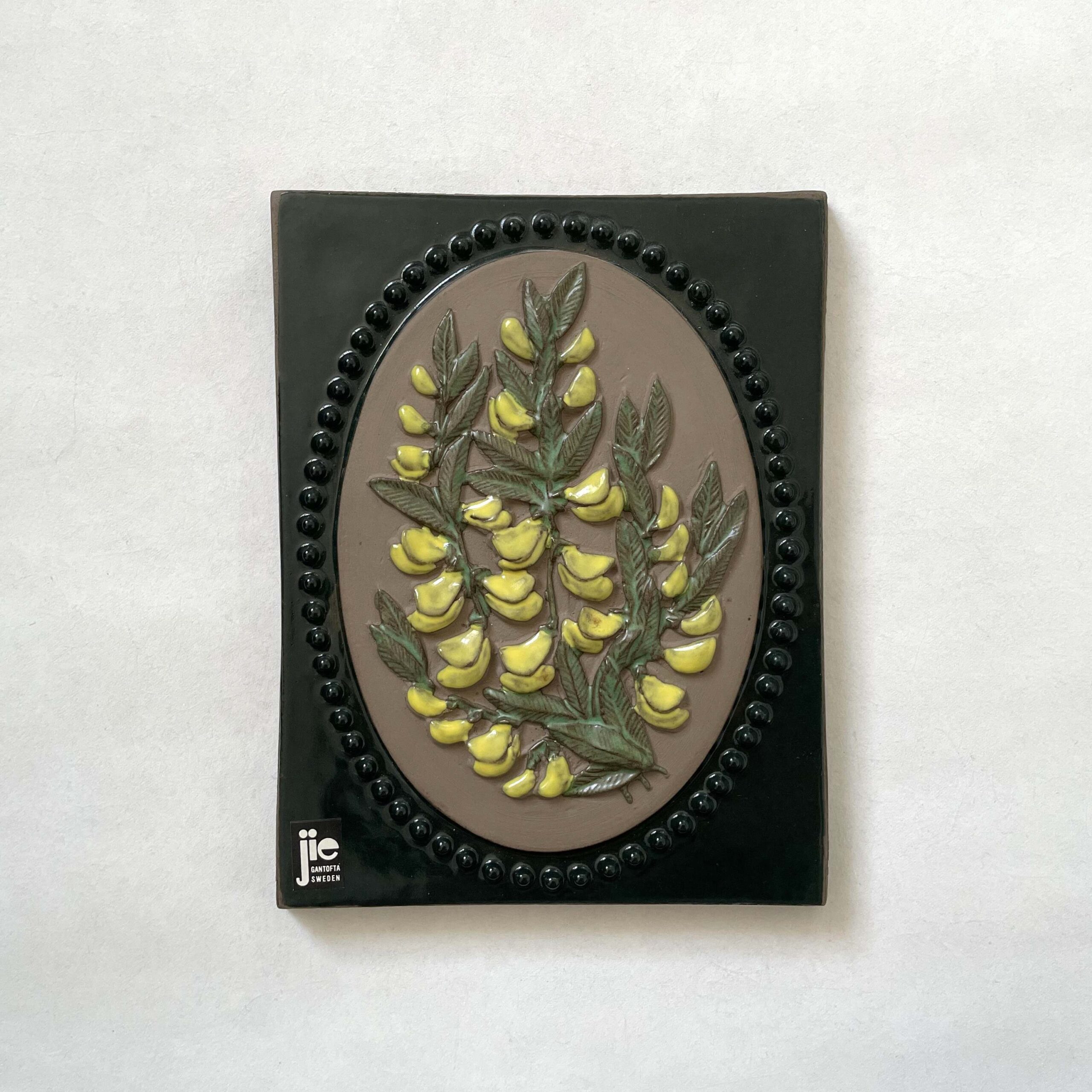 エニシダの陶板