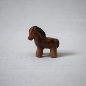 馬の置物・小さいサイズ① / Rutebo・ルーテボ