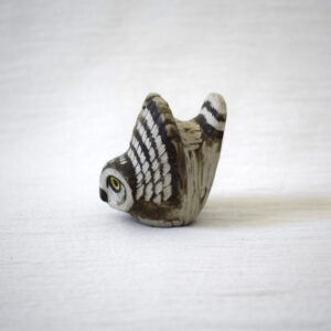 羽を広げるフクロウの置き物 / Edvard Lindahl・Gustavsberg