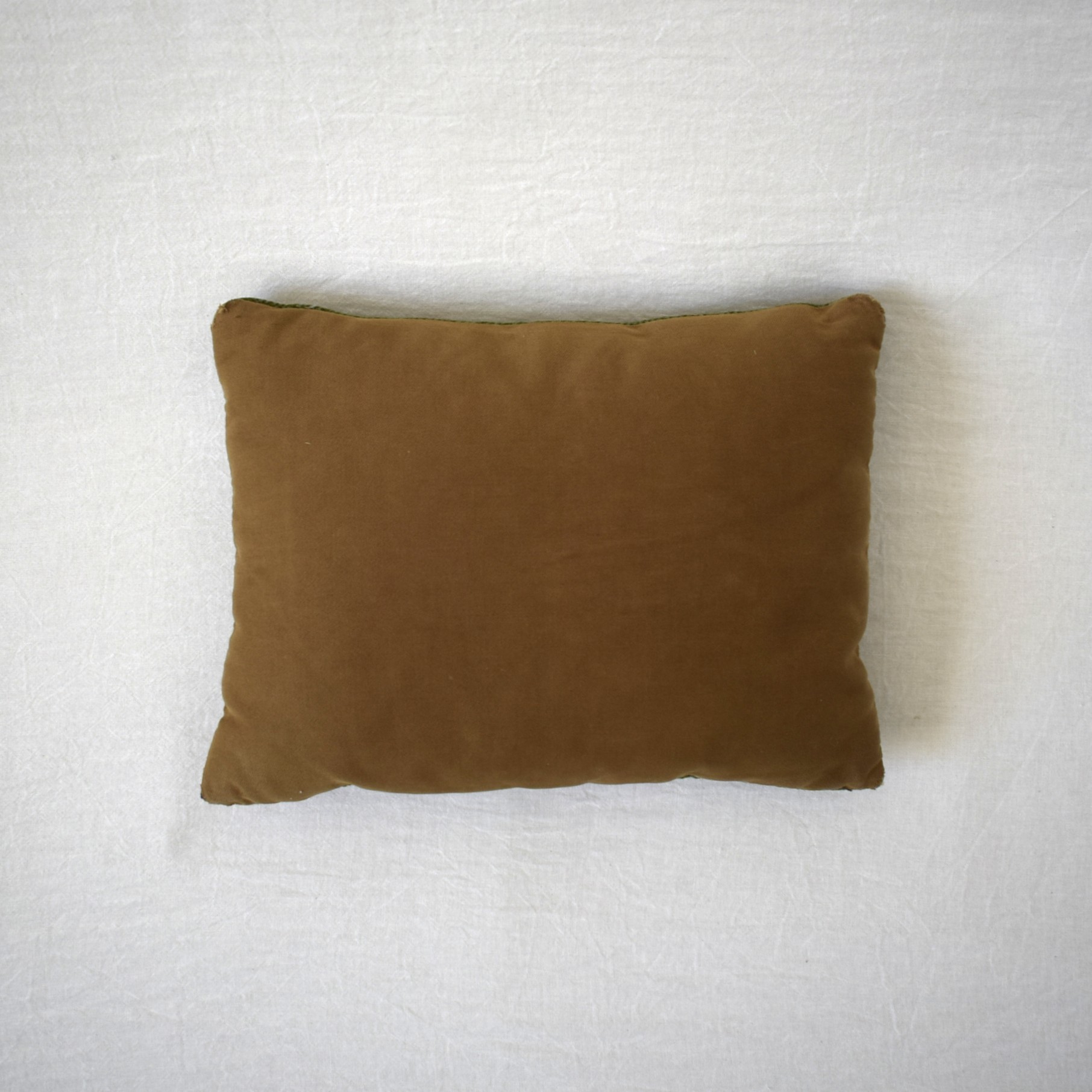 ♡のTVISTクッション / スウェーデン手刺繍・北欧 - 画像 (4)