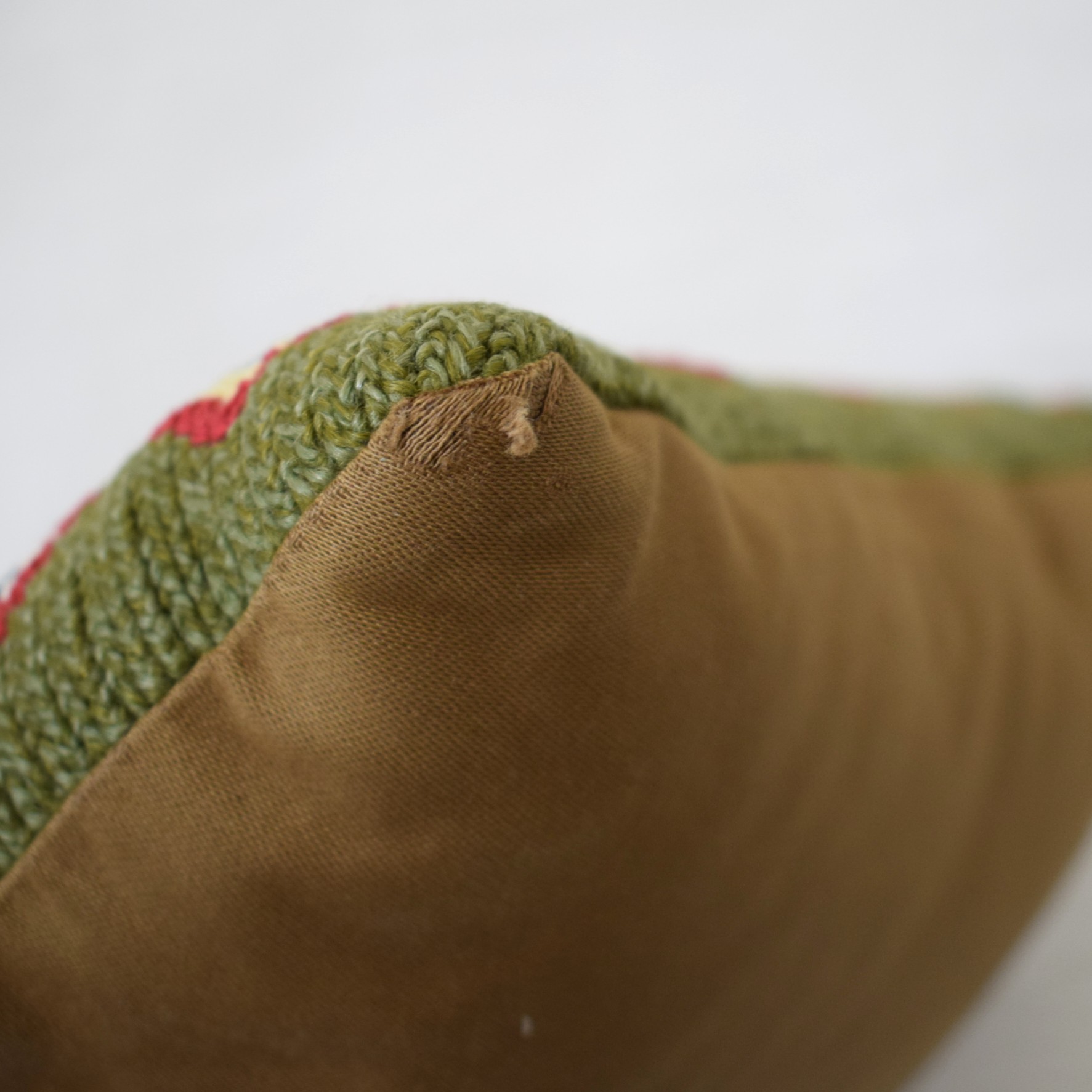 ♡のTVISTクッション / スウェーデン手刺繍・北欧 - 画像 (9)