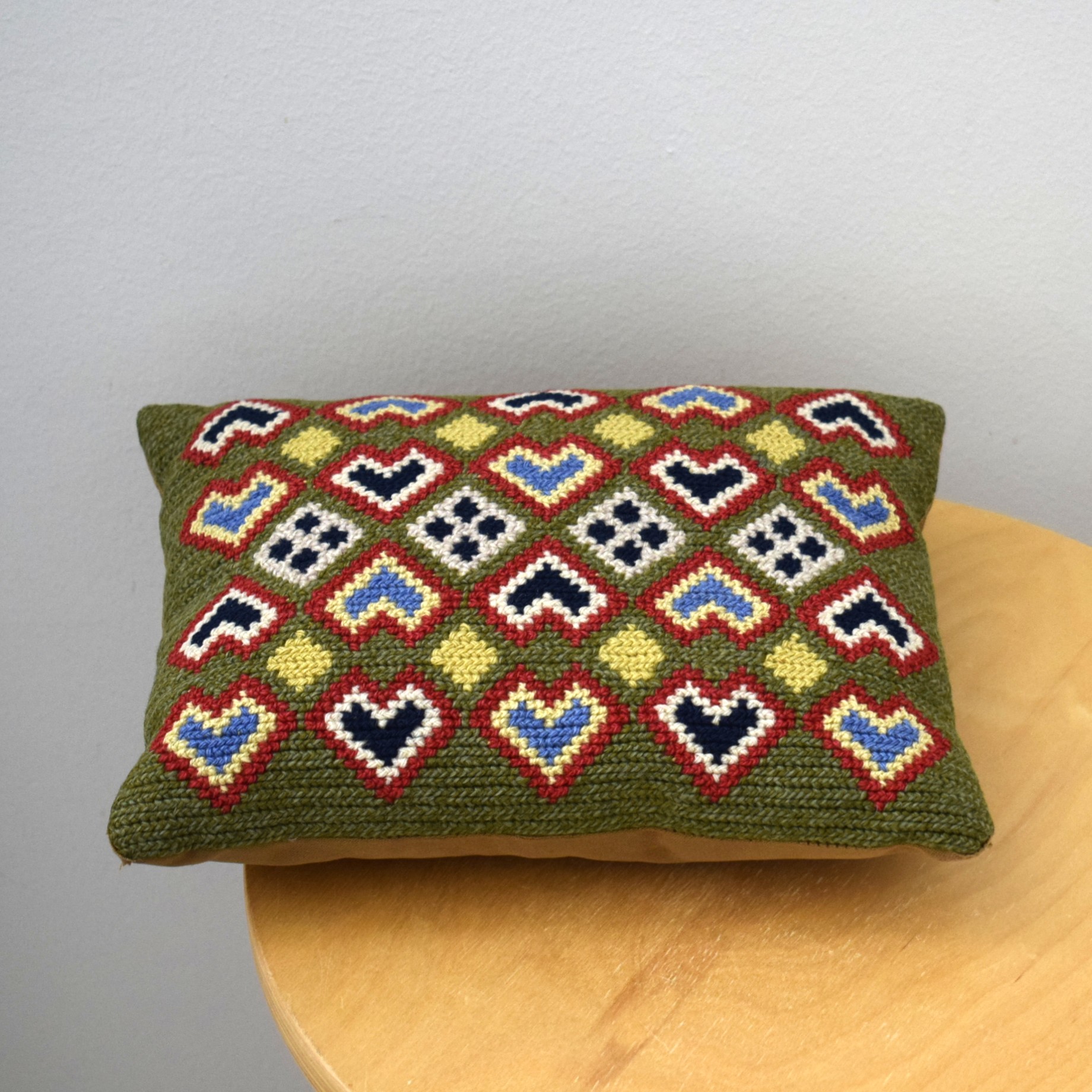 ♡のTVISTクッション / スウェーデン手刺繍・北欧 - 画像 (12)