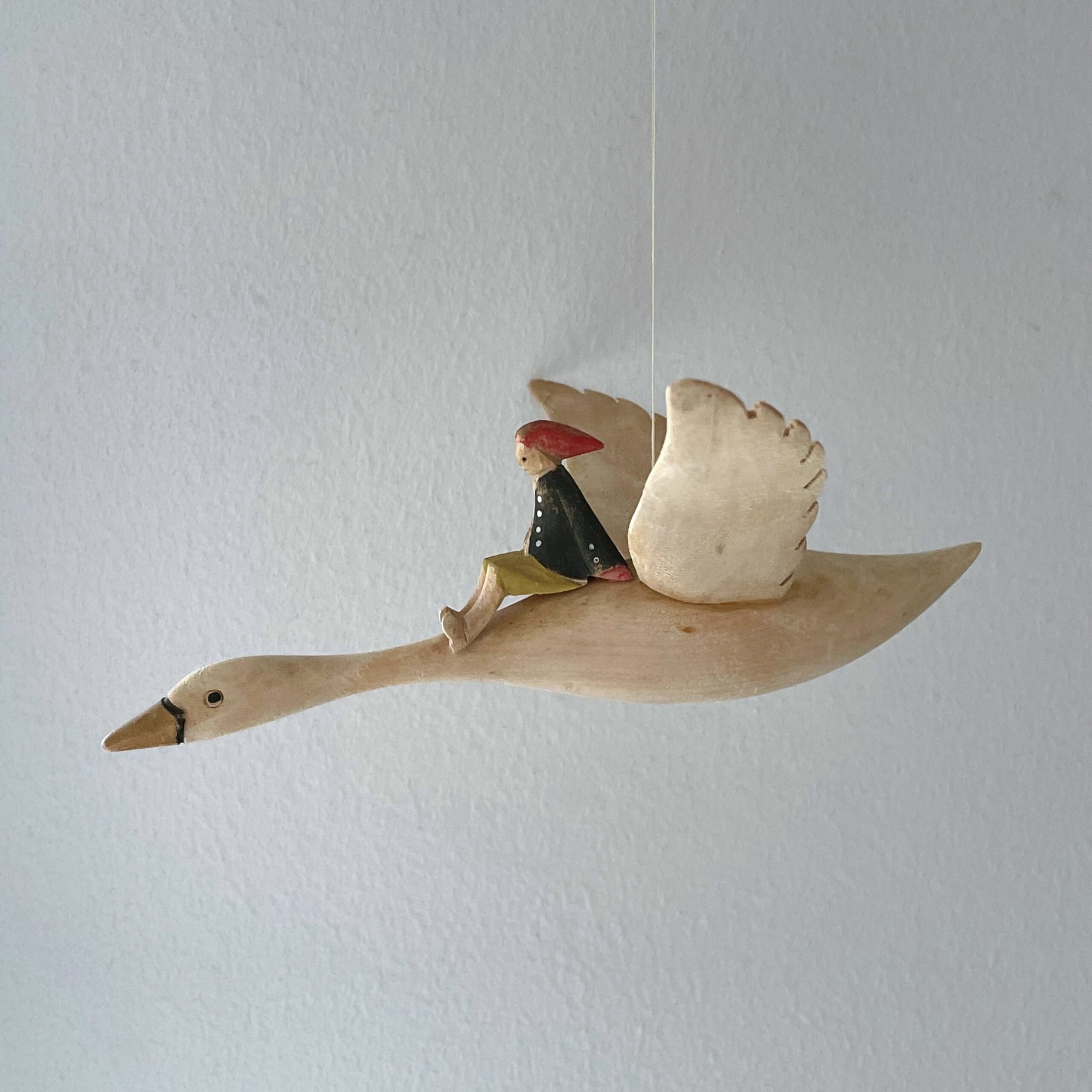 ニルスのふしぎな旅・モビール / 木工芸品・スウェーデン