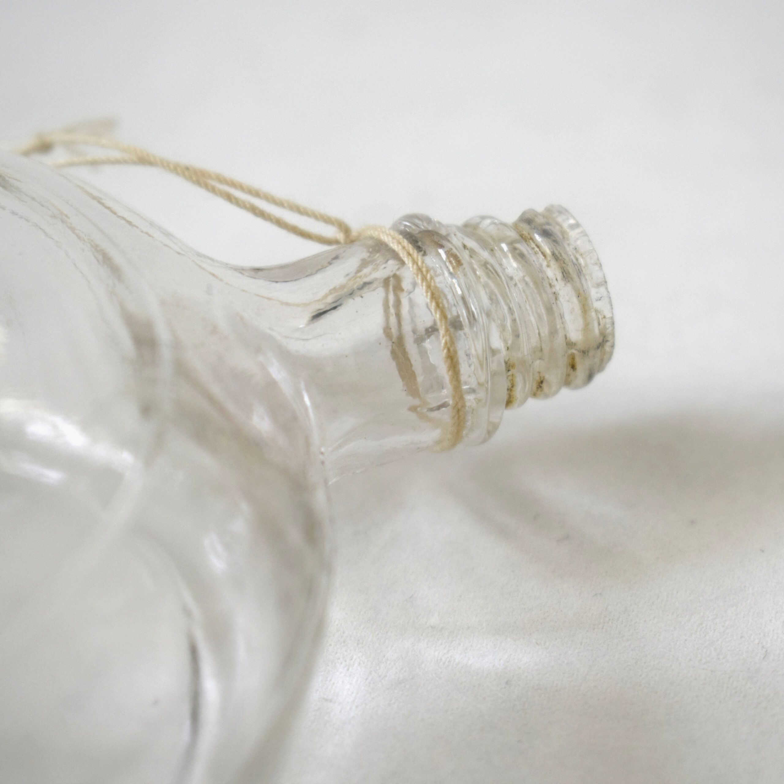 丸くて平たいガラスボトル / アンティークガラス・Unknown - 画像 (8)