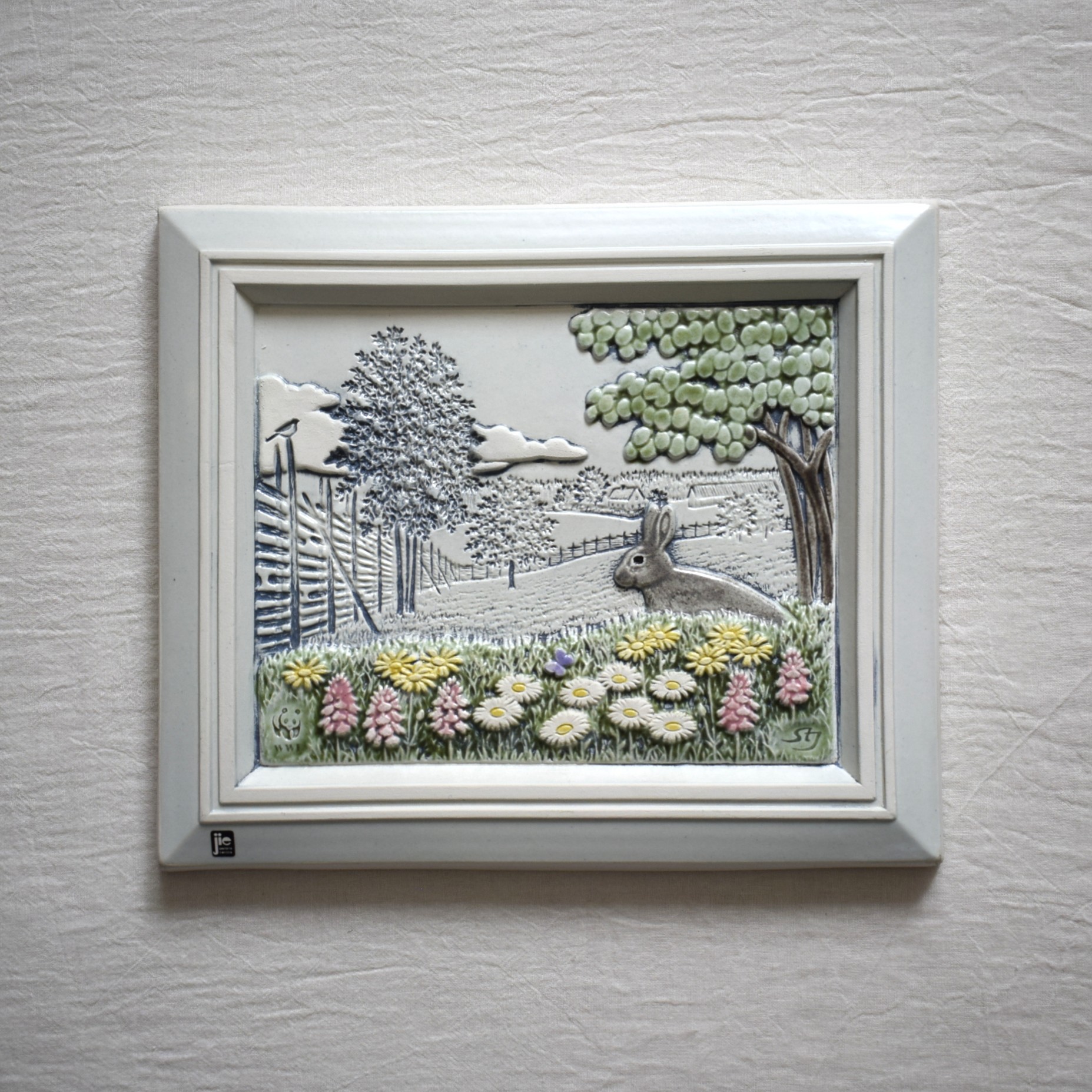 野うさぎのいる風景・陶板 / Jie Gantofta ・ジィガントフタ