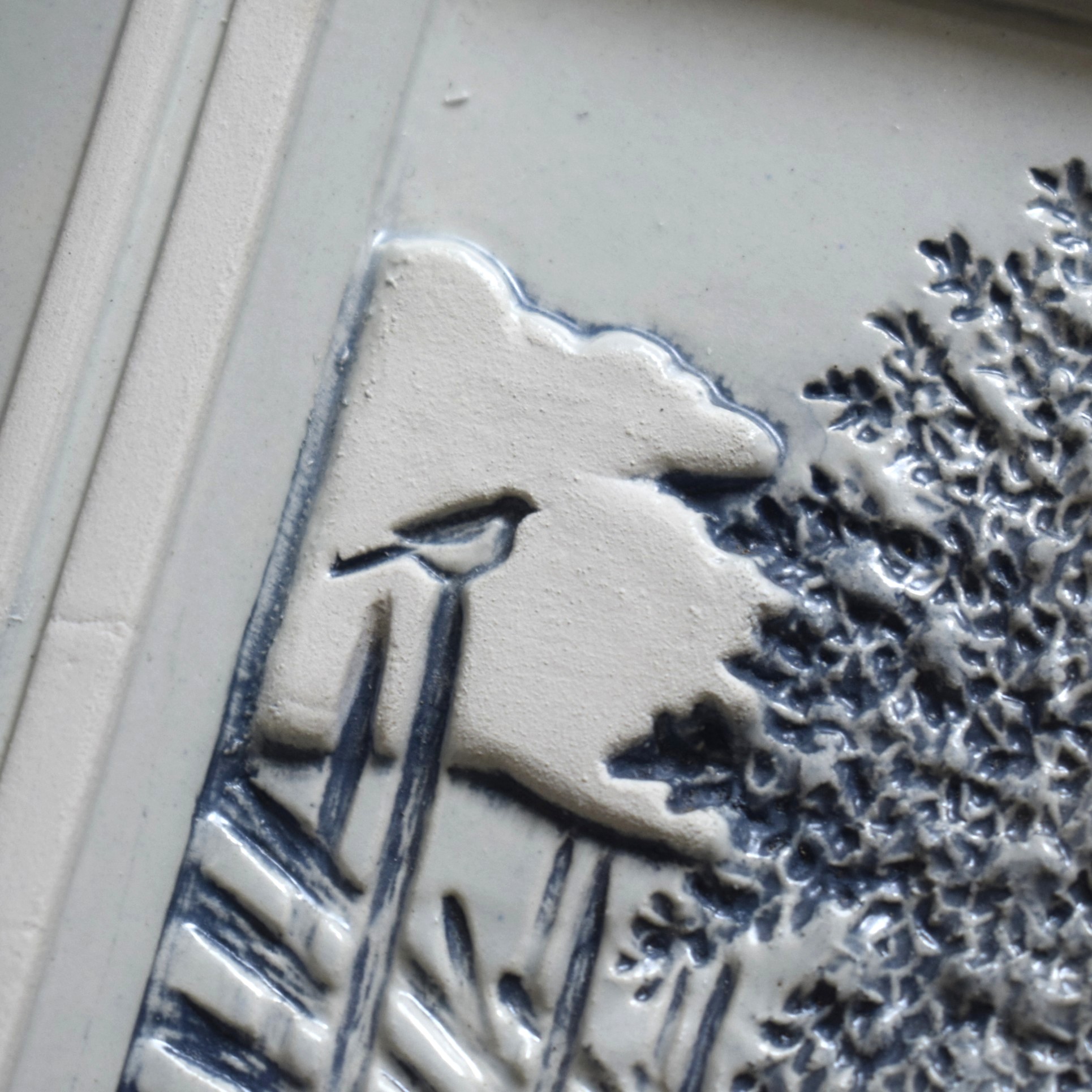 野うさぎのいる風景・陶板 / Jie Gantofta ・ジィガントフタ - 画像 (5)