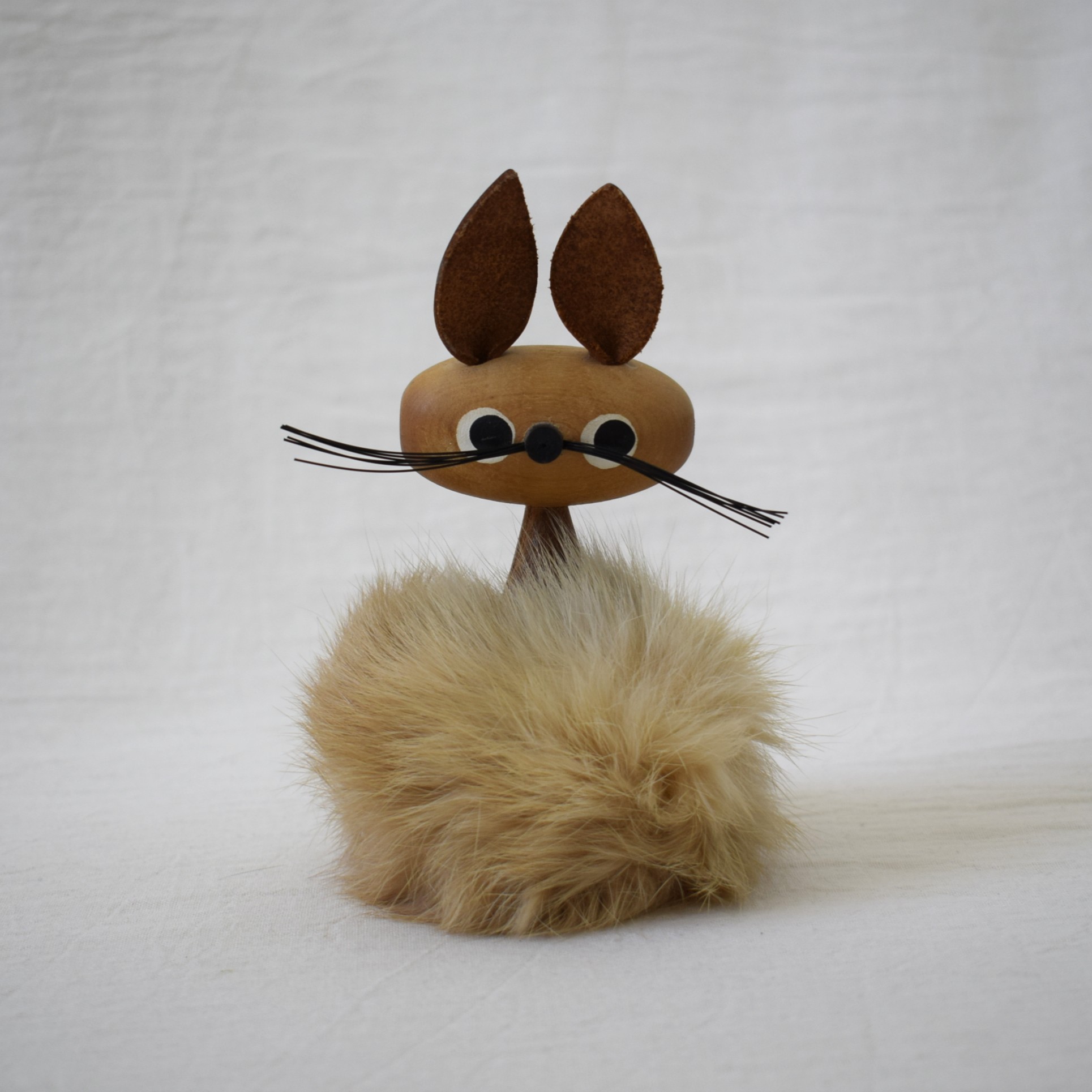 チークのうさぎ・モフモフ / Made in Sweden - 画像 (2)