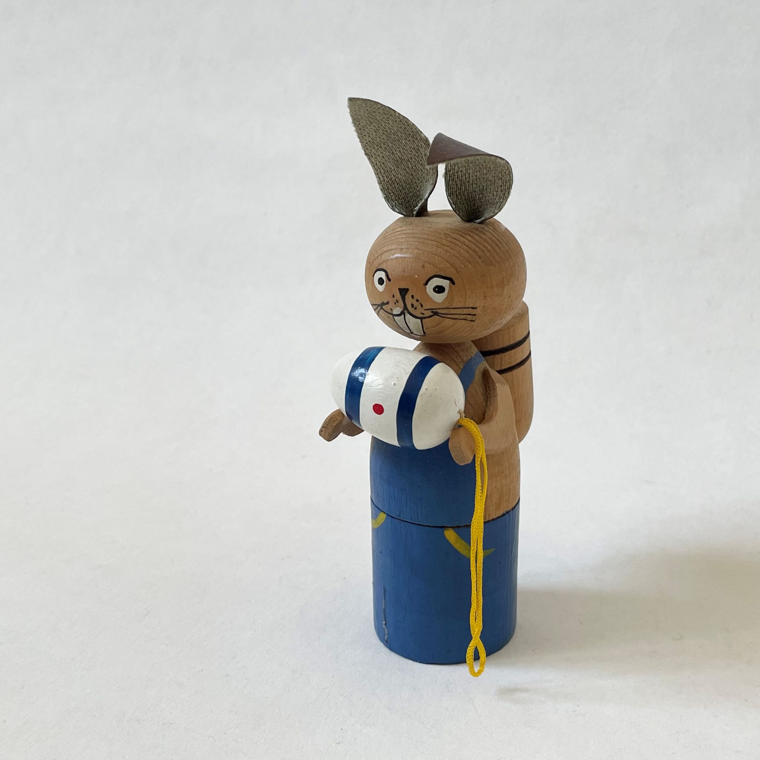 イースターバニー・笑い担当 / Made in Sweden