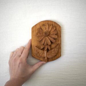 木彫りの花・マーガレット / スウェーデン