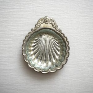 シェル型のトレイ・ガラス付き / Hugo Silver Plated