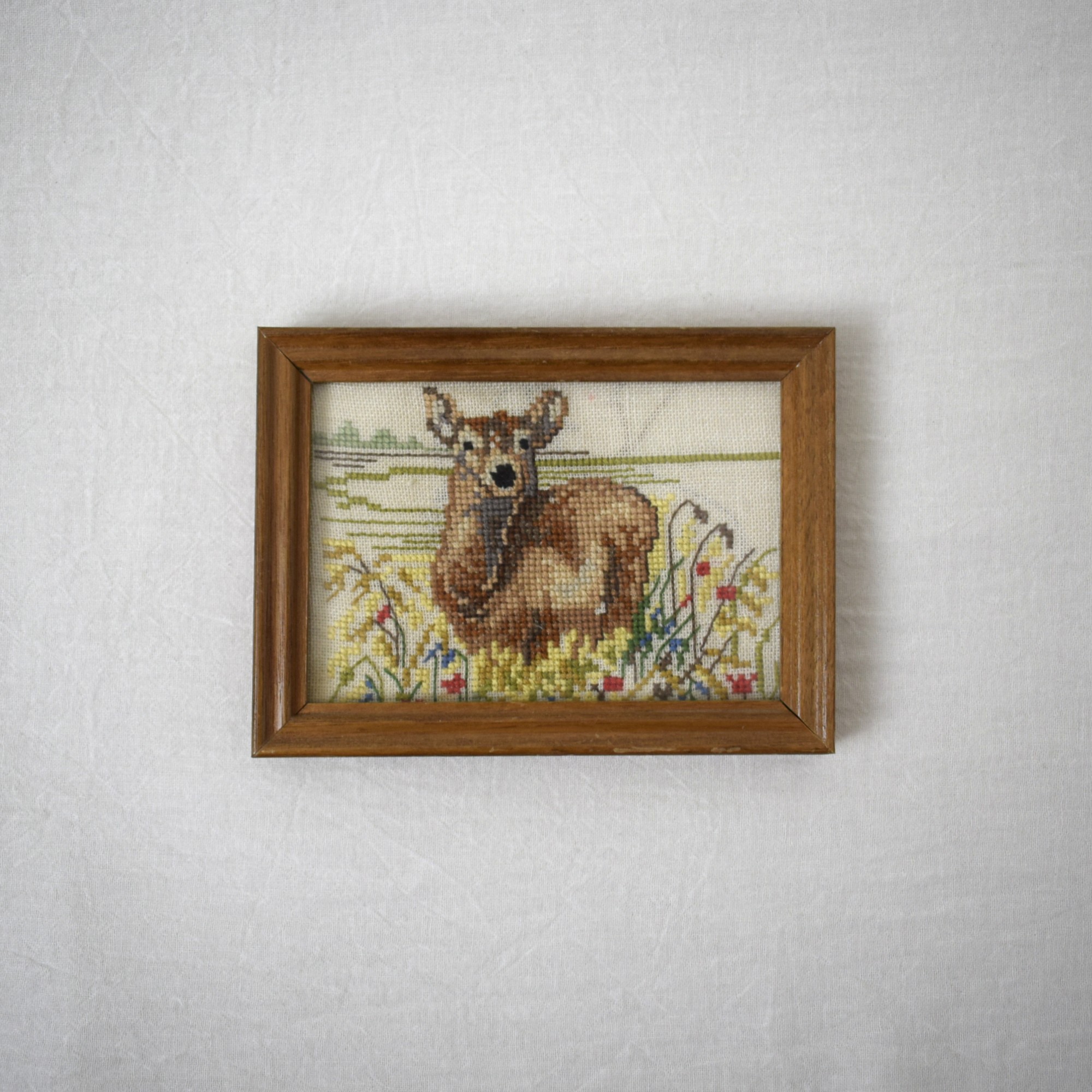 鹿の刺繍絵・クロスステッチ / Made in Sweden - 画像 (2)